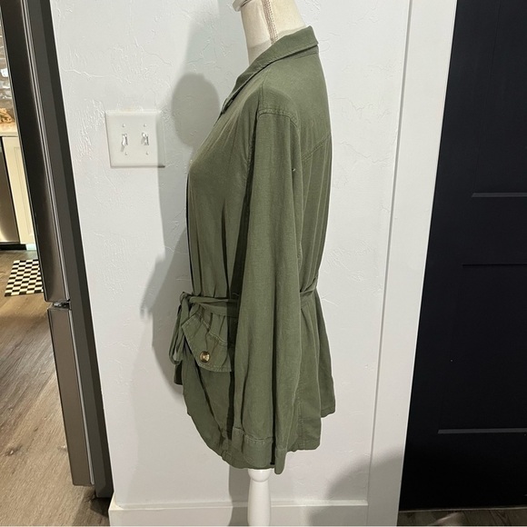 Zac & Rachel Olive Green Button Down Over Shirt - Picture 3 of 9